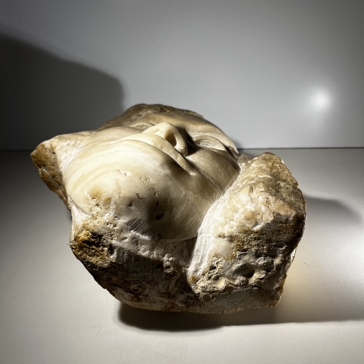 Georg Glaser "Visage de femme" sculpture buste / masque en marbre, ca 1980-photo-7