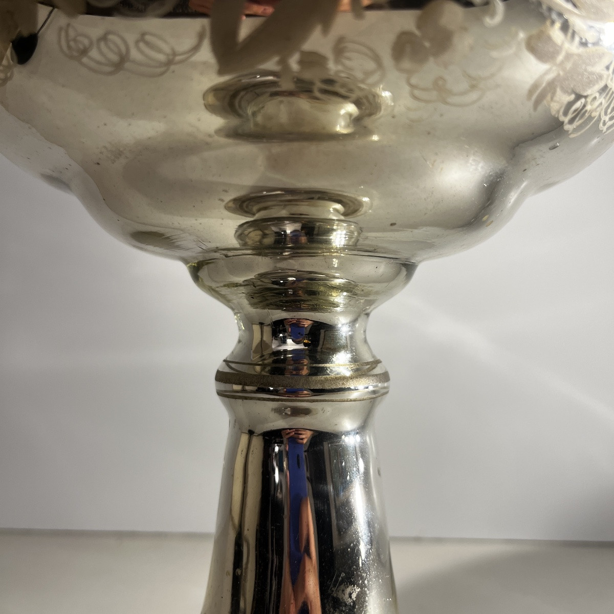 Coupe en verre mercurisé & doré dit "sulfure" soufflé, décor floral gravé à l'acide, fin XIXe-photo-5