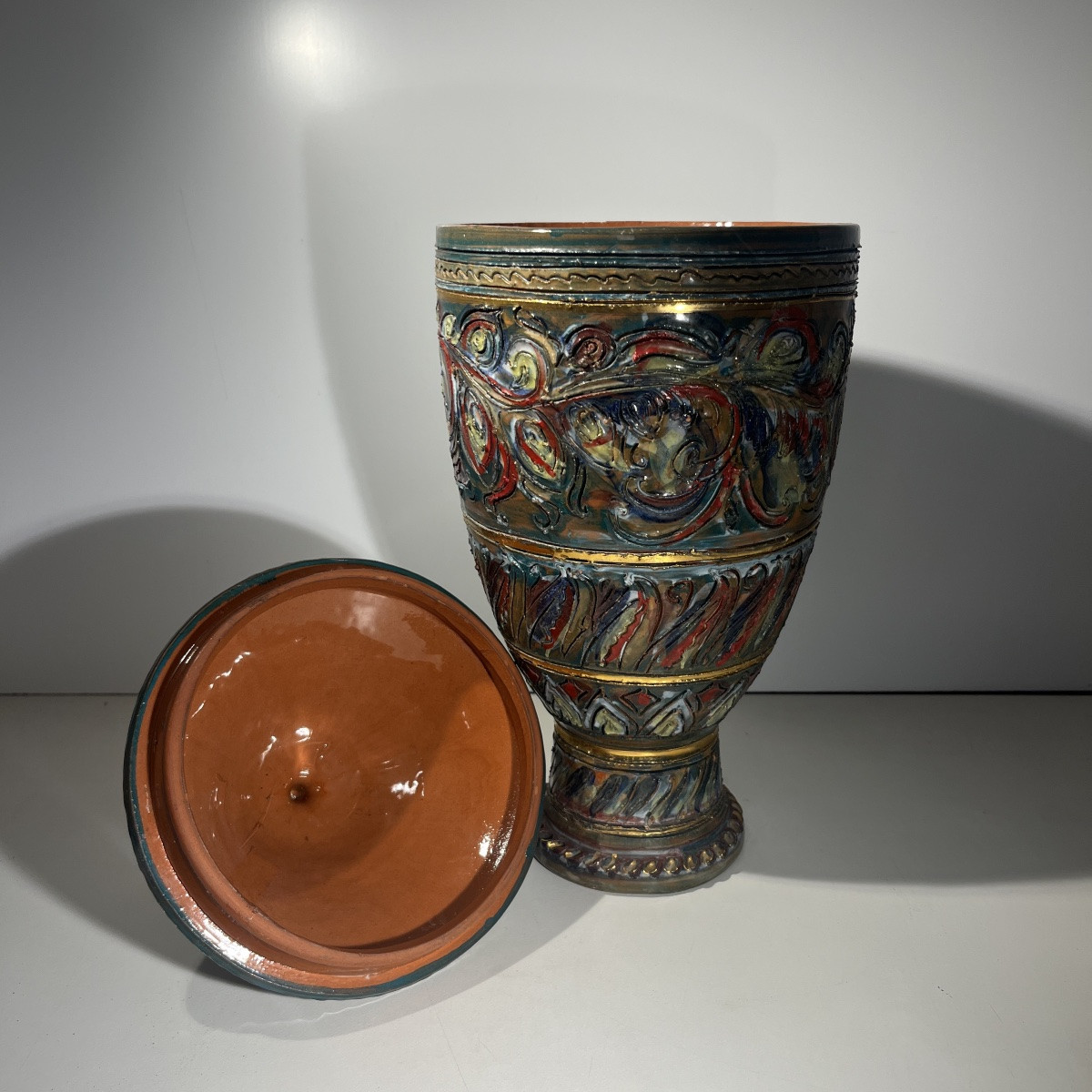 Louis Waem pour Maîtrise de Nimy, vase couvert en céramique polychrome, 1940s-photo-6