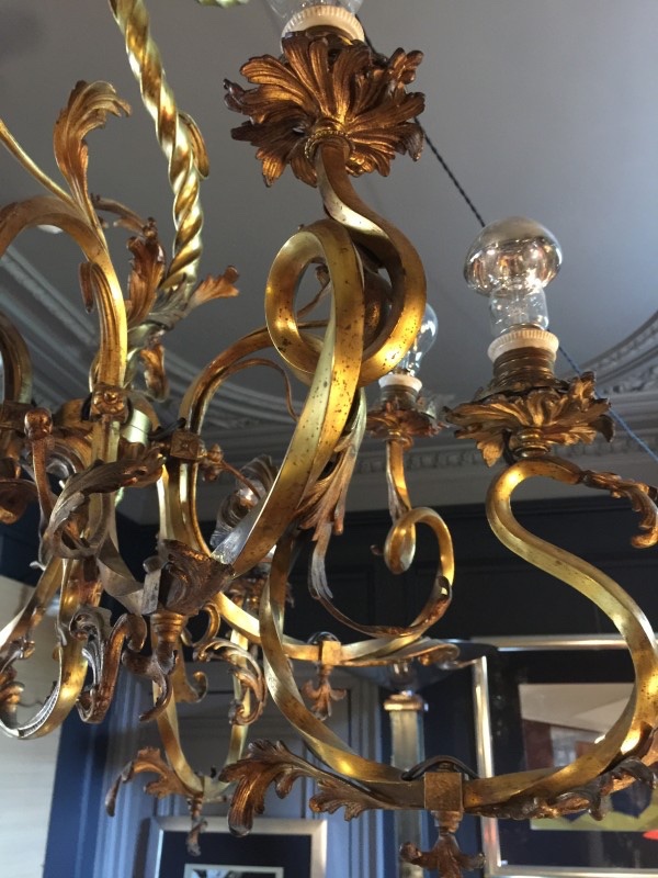 Lustre Napoléon III en bronze, style Louis XV torsade rocaille baroque, 1890.-photo-1