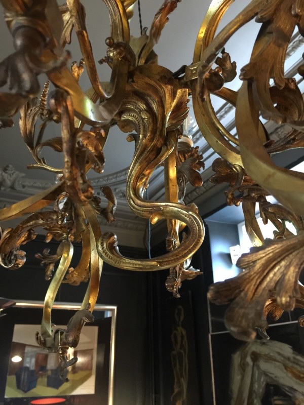 Lustre Napoléon III en bronze, style Louis XV torsade rocaille baroque, 1890.-photo-2