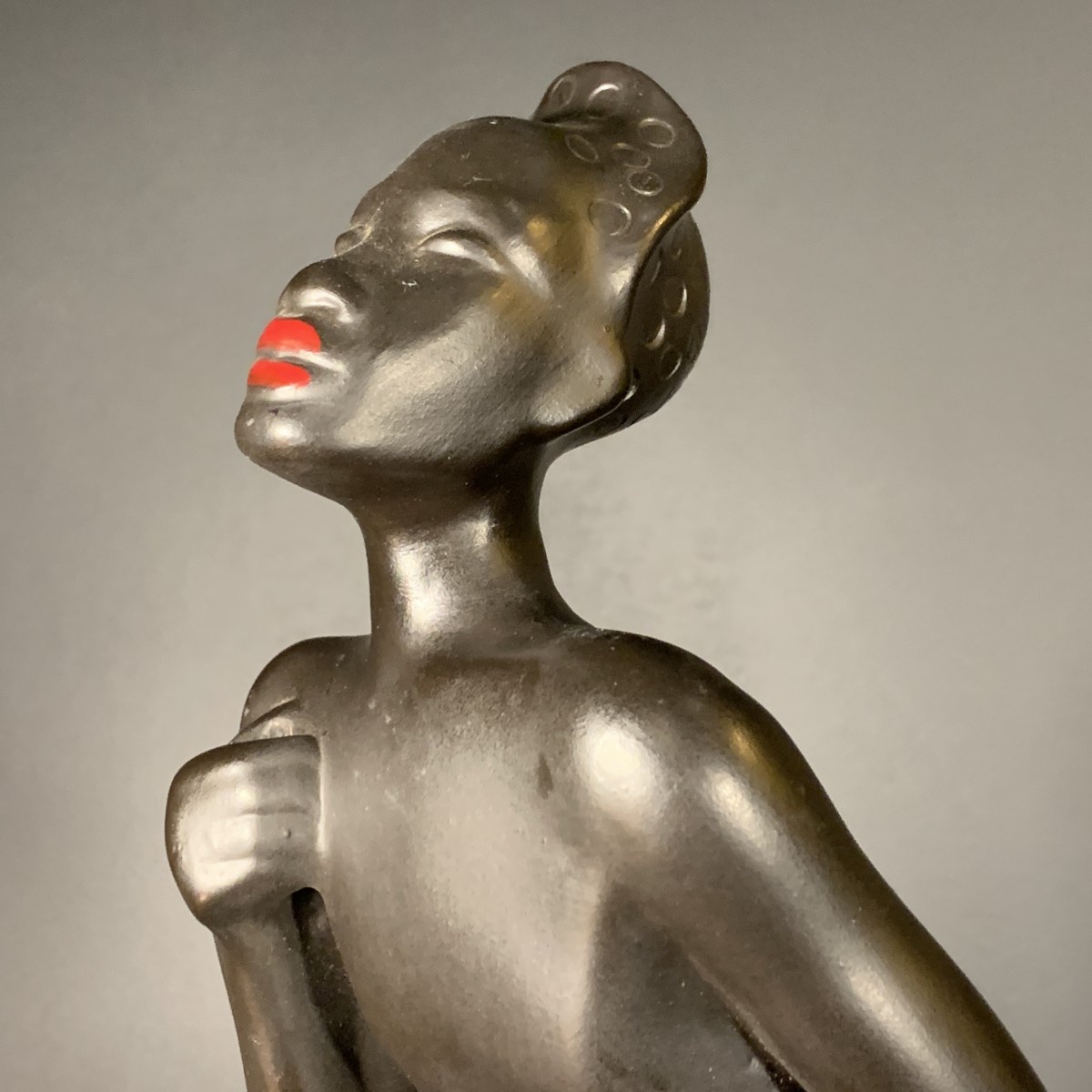Anzengruber Keramik, Sculpture Of A Naked Watusi African Woman With A Ceramic Shield, Circa 1950-photo-2