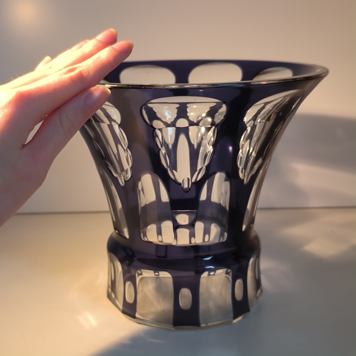 Johann Oertel, Carl Meltzer & Co. Langenau Haida, vase Art Déco taillé doublé violet, Bohême ca-photo-2