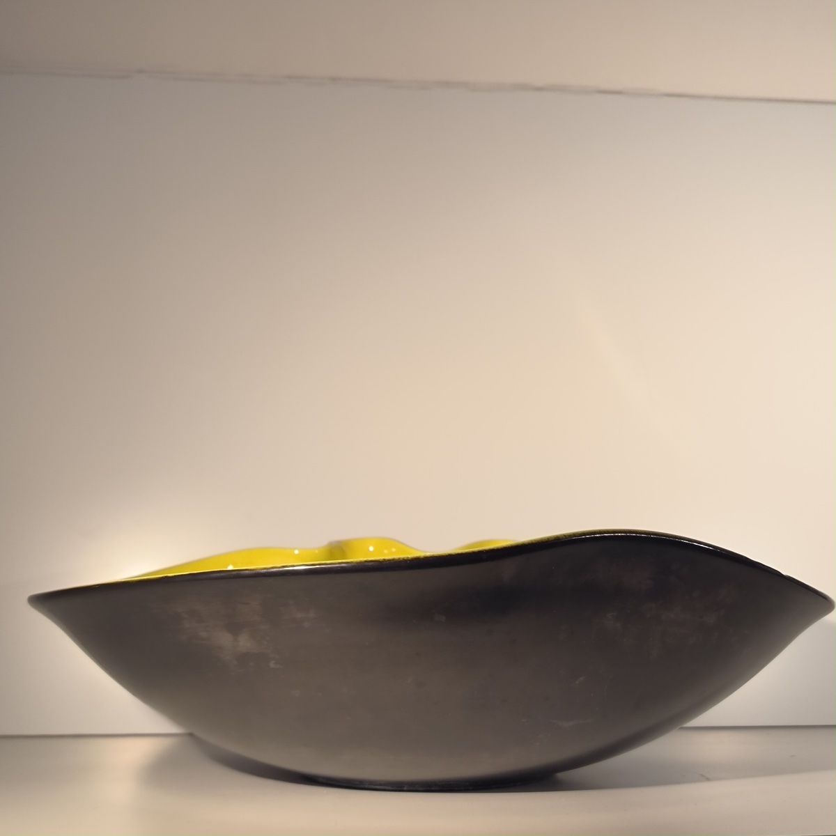 ELCHINGER France « Coupe forme libre » céramique émaillée jaune et noire ca 1960-photo-6