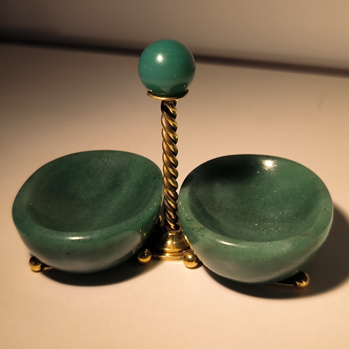 Wolfers Frères, double saleron condimentier en argent massif vermeil et aventurine, ca 1950-photo-3