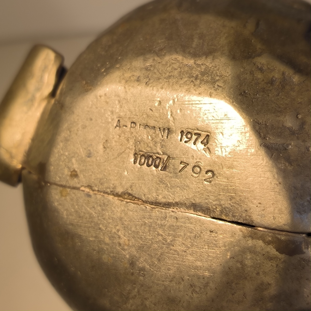 A. Pisani « La Pomme » sculpture surréaliste Pop Art en bronze argenté 1974-photo-4