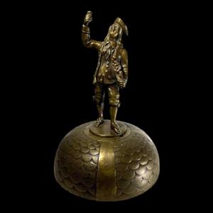 Sonnette clochette d'hôtel, sculpture personnage en bronze à 4 grelots glands de chêne, XIXe s