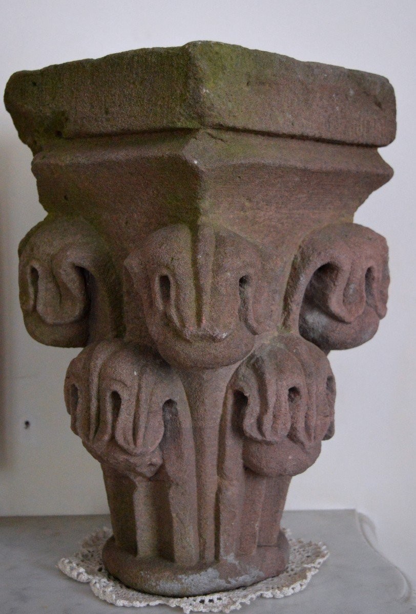 Chapiteau à Crochets Feuillagés, Alsace, Vers 1300.