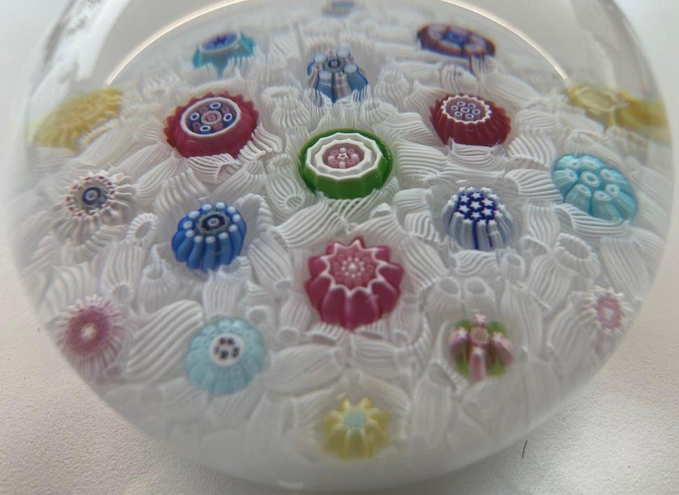 Baccarat Paperweight 1985 - Number 29.-photo-2