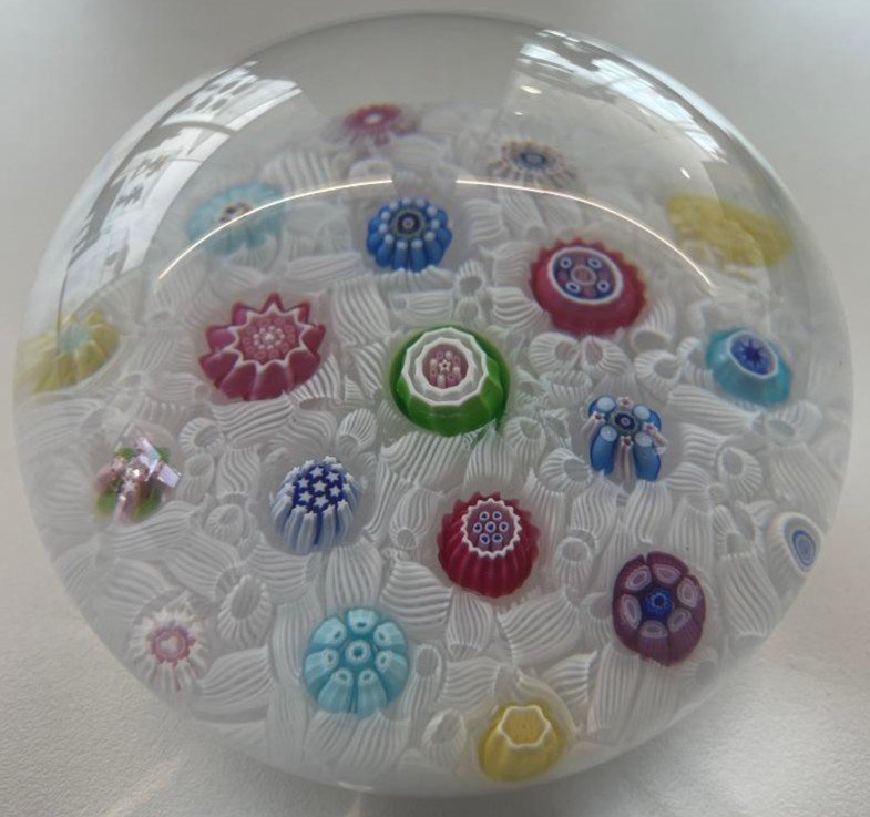 Baccarat Paperweight 1985 - Number 29.-photo-2