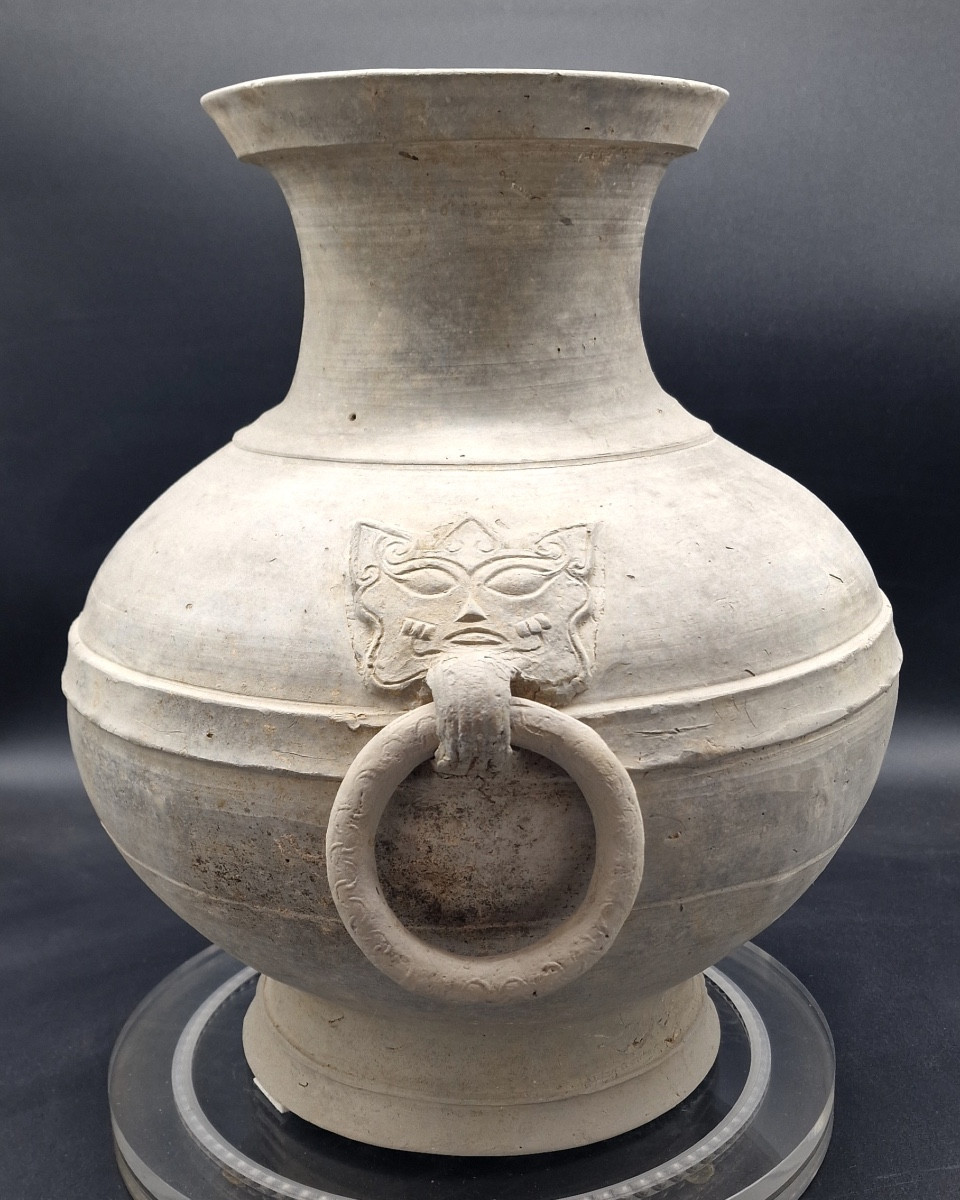 Chine - Vase Hu En Terre Cuite Avec Anneaux - Dynastie Han - TL