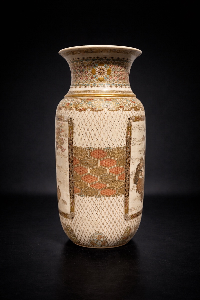 Japan - Pair Of Satsuma Faience Vases - Meiji - Late 19th Century.-photo-2