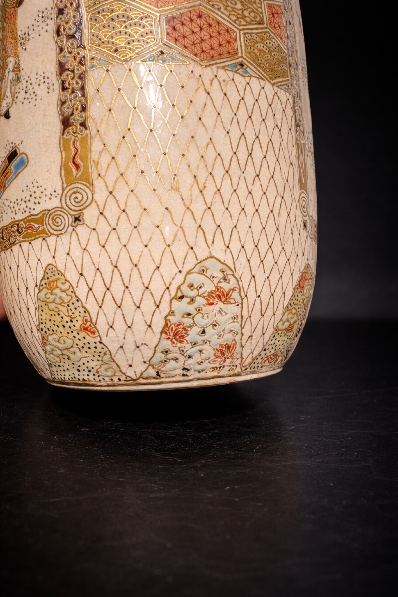 Japan - Pair Of Satsuma Faience Vases - Meiji - Late 19th Century.-photo-3