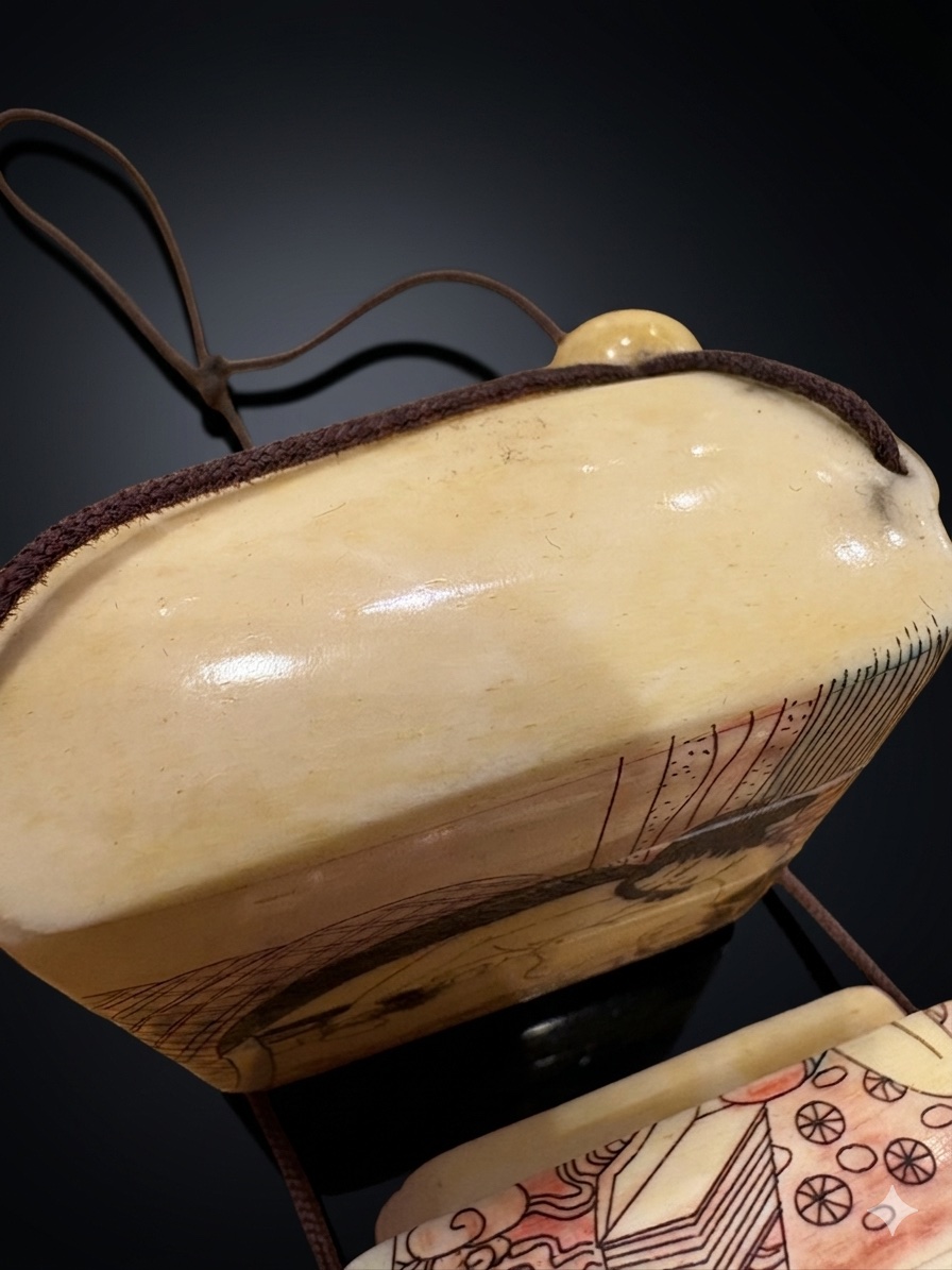 Japan - Engraved Bone Inrō - Shunga Decoration - Meiji-photo-2