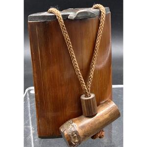 Japon - Inro à une case en bois laqué - Edo - 19ème.