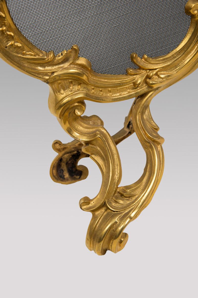 Ecran De Cheminée à Riche Décoration En Bronze Ciselé De Style Louis XV En Parfait état. -photo-4