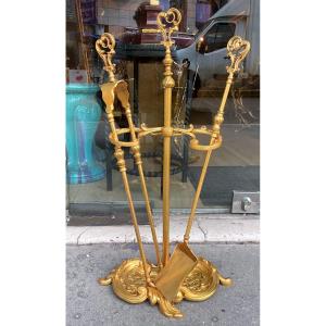 Nécessaire De Cheminée Du 19 Eme Siècle Et De Style Louis XV en bronze doré
