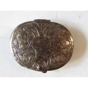 Snuffbox