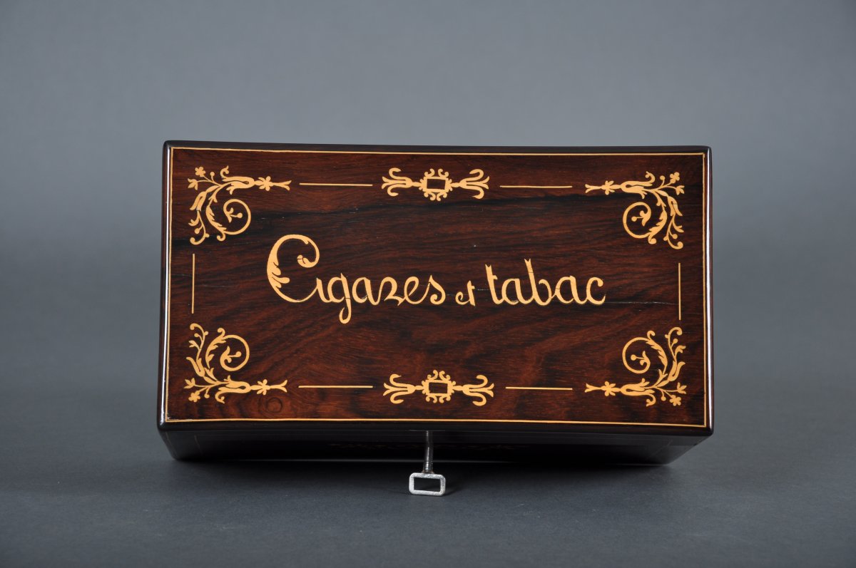 Coffret à cigares et tabac d'époque Charles X en palissandre.-photo-4