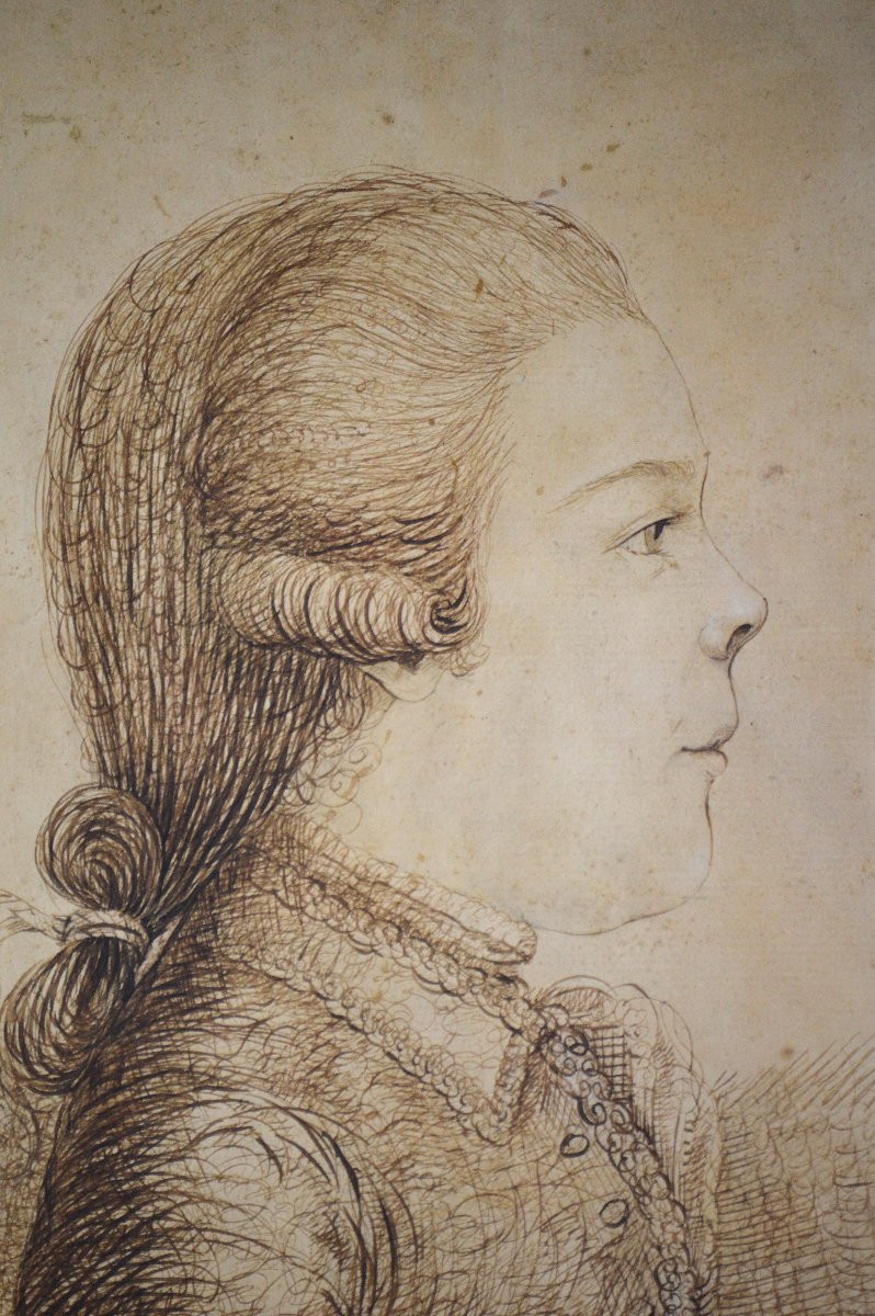 École Française du XVIIIᵉ siècle. "Portrait de jeune garçon."-photo-3