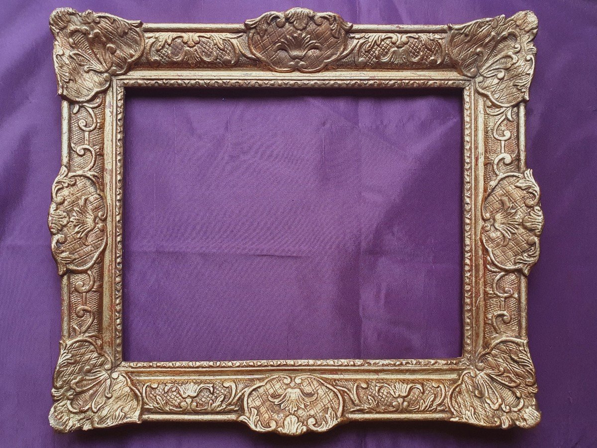 17th Century Louis XIII Frame In Golden Carved Wood, Mounted With Keys (ref: C22 0005)
