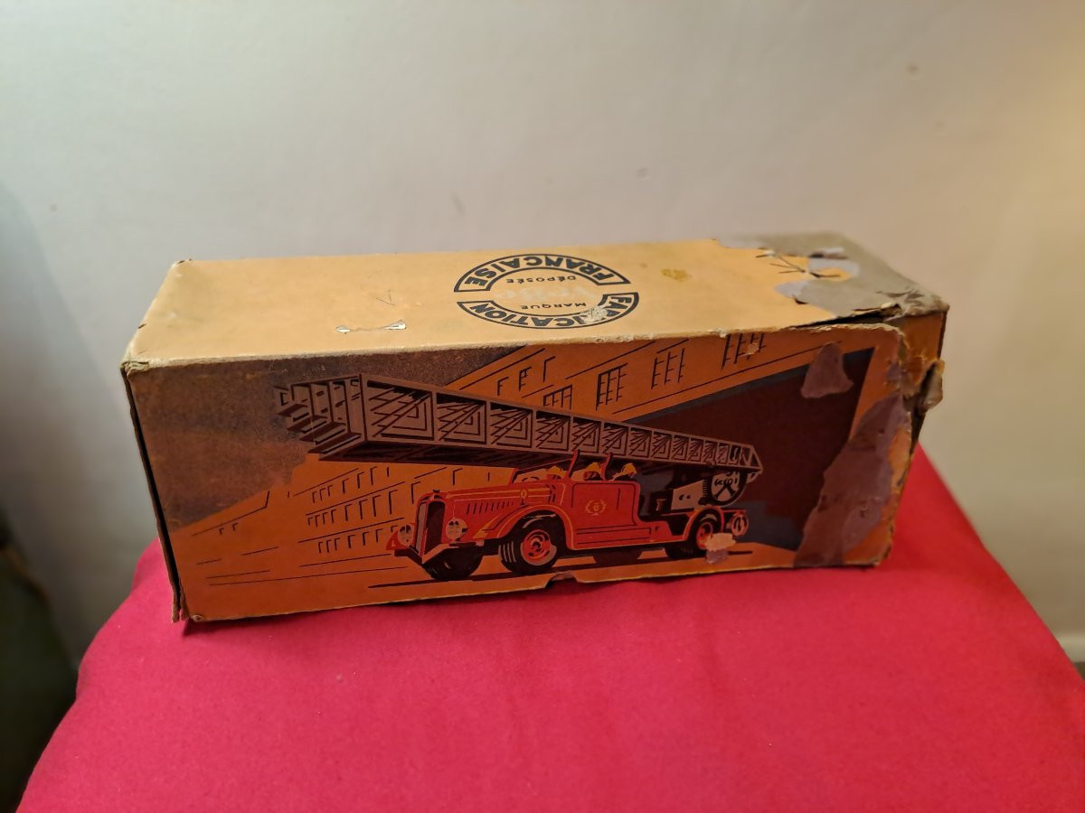 VEBE  camion de pompiers  époque  1950 jouet en tôle -photo-2