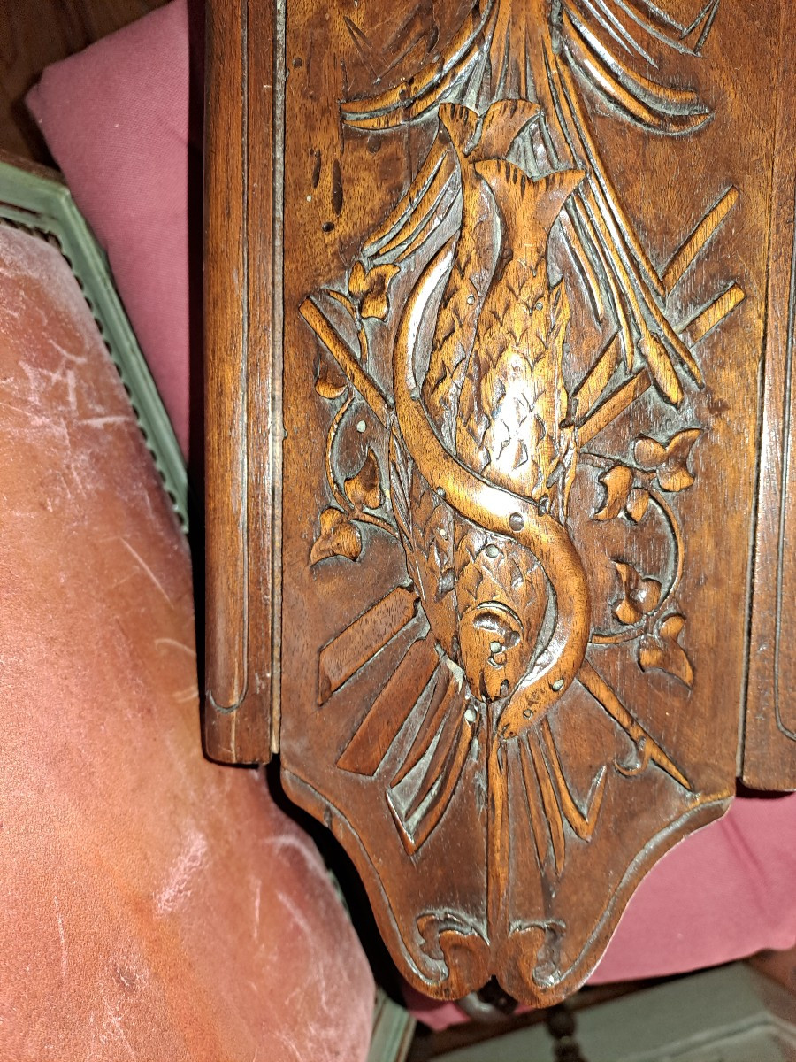 Carved Walnut Flour Dish From Provence, Late 18th Century -photo-1