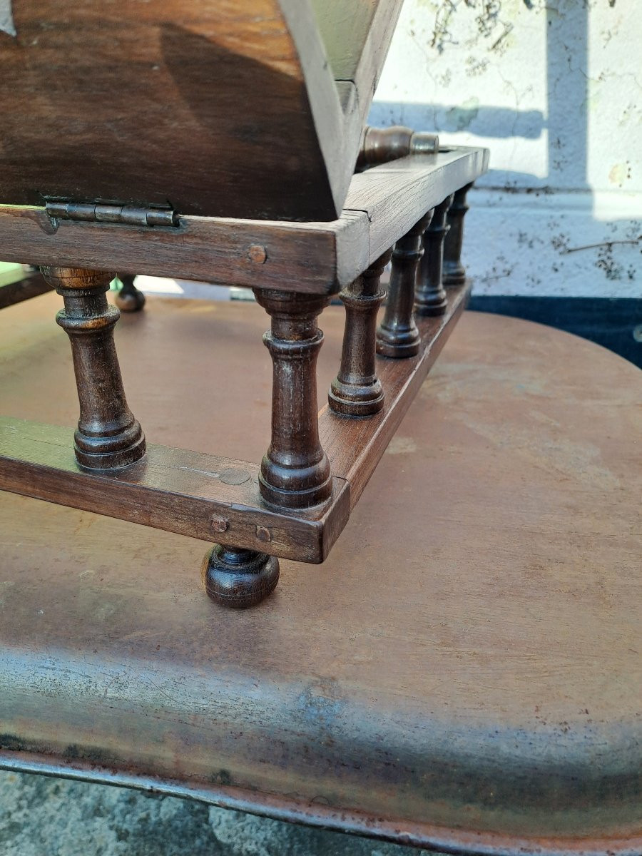 Rarissime lutrin de table en bois de gaiac   époque  18e siècle -photo-4