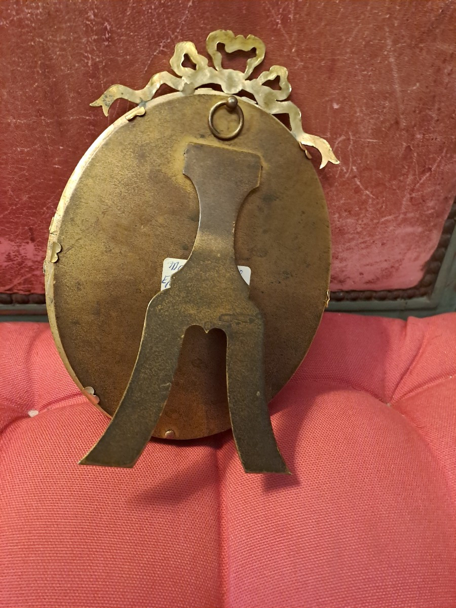 Cadre ovale  en bronze doré style Louis XVI -photo-2