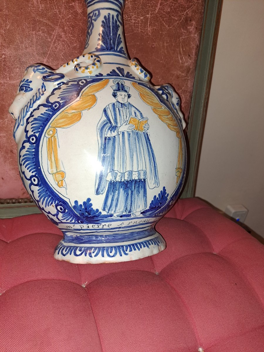 Rare Polychrome Nevers Flask-photo-2