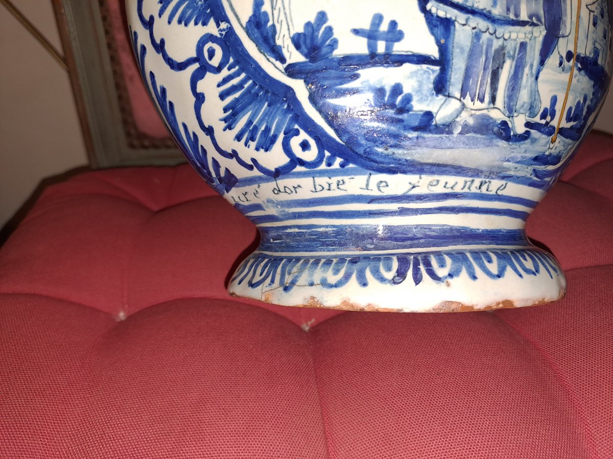 Rare Polychrome Nevers Flask-photo-1