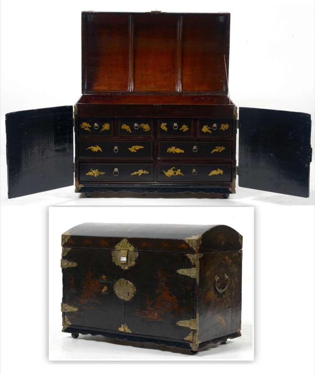 Travel Cabinet In Lacquered Wood