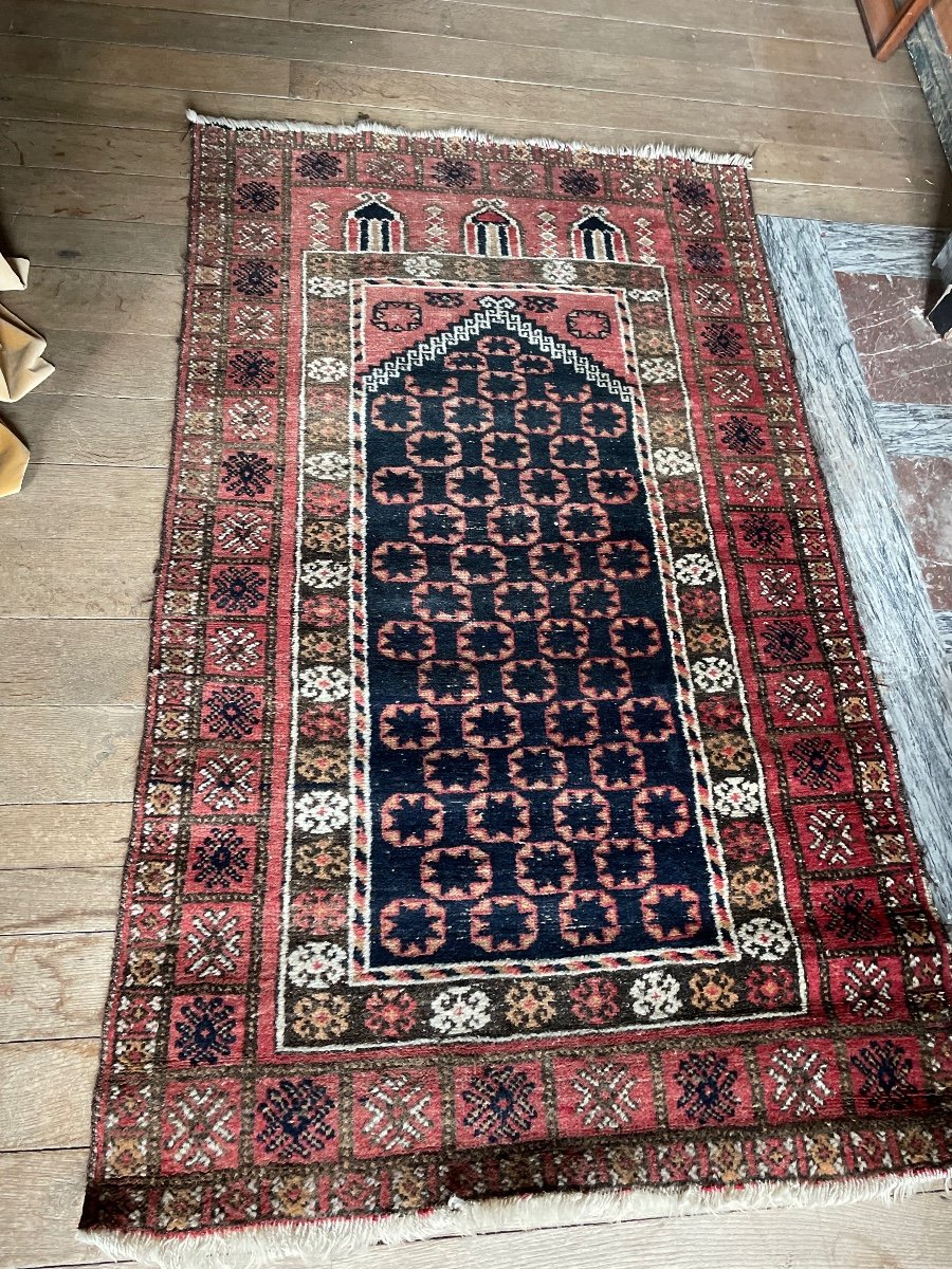 Magnificent Large Prayer Rug-photo-4