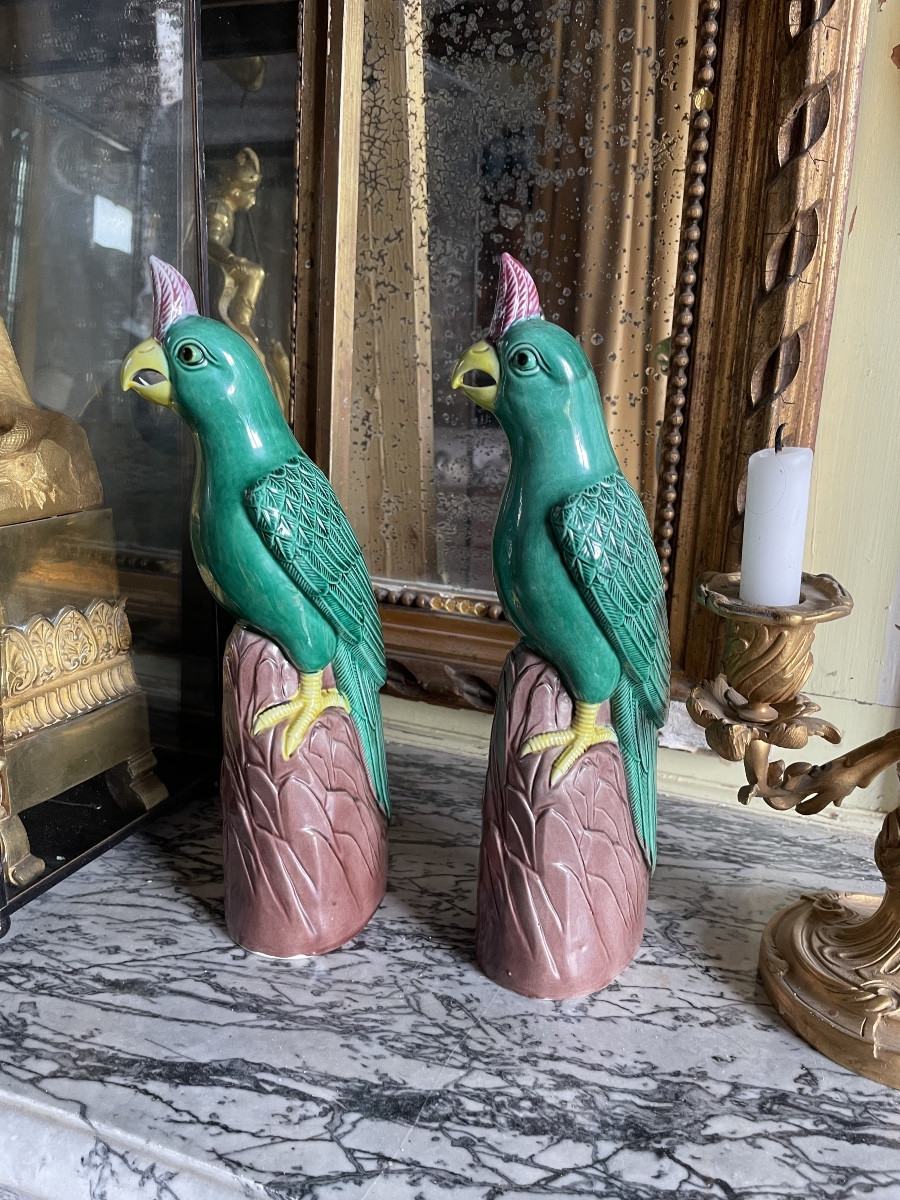 Pair Of Chinese Porcelain Parrots-photo-2