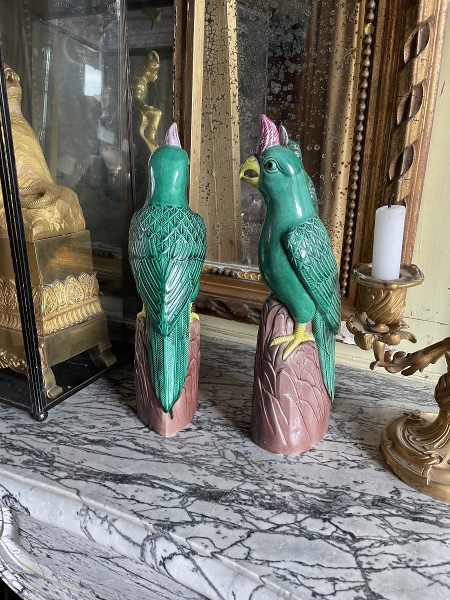 Pair Of Chinese Porcelain Parrots-photo-3