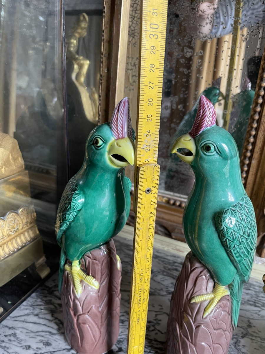 Pair Of Chinese Porcelain Parrots-photo-2