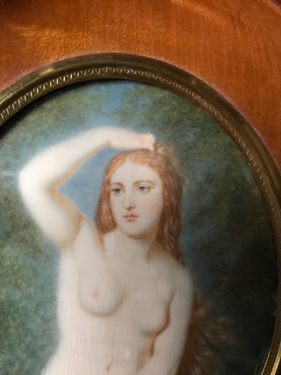 Naked Woman Painted On Ivory-photo-3