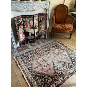 Beautiful Small Oriental Rug With Beautiful Patina