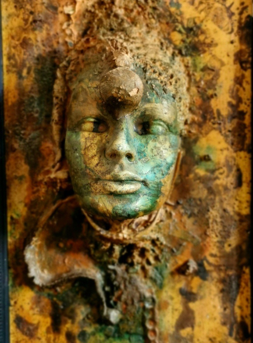 Anonymous Work, Woman's Face In Relief In Its Frame-photo-2