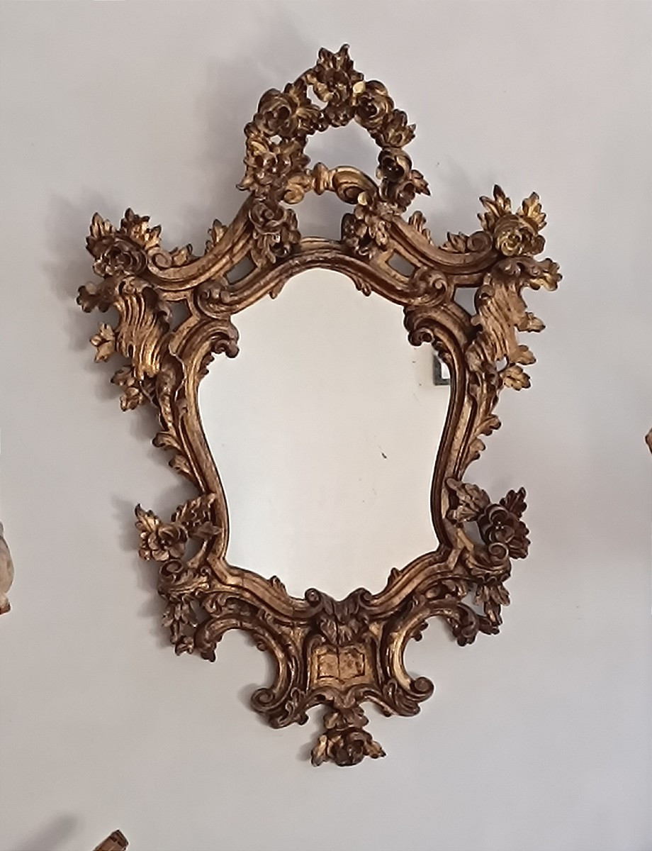 Miroir XIX eme  de forme violon bois doré