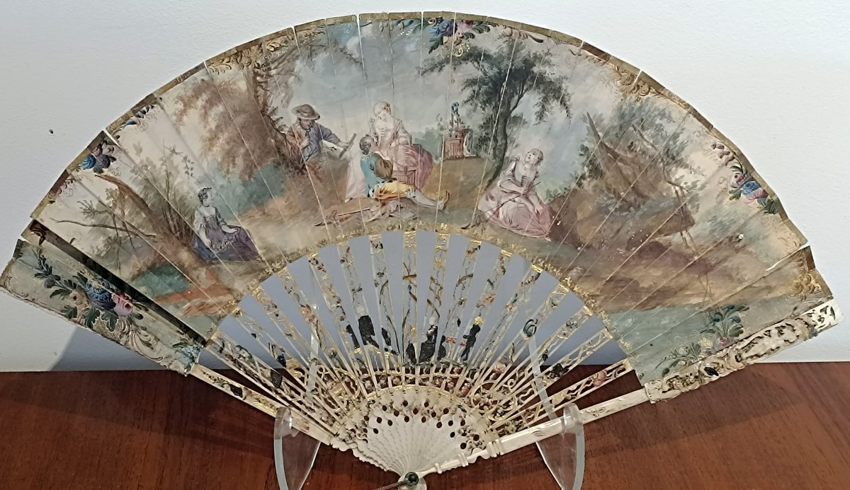 Eventail  fin XVIII Louis XVI