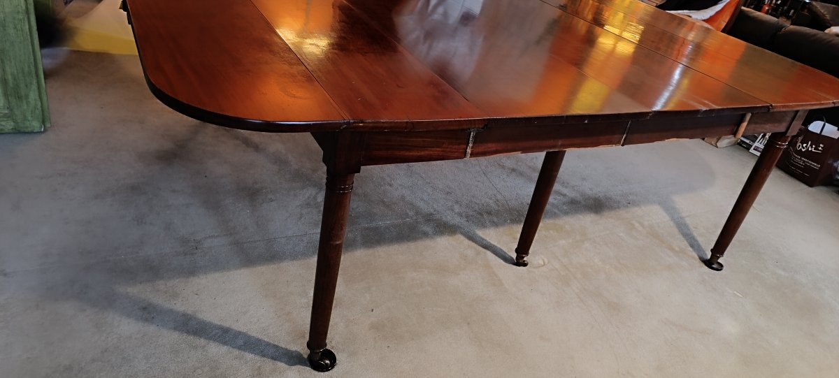 Dining Table - Restaurant -photo-1