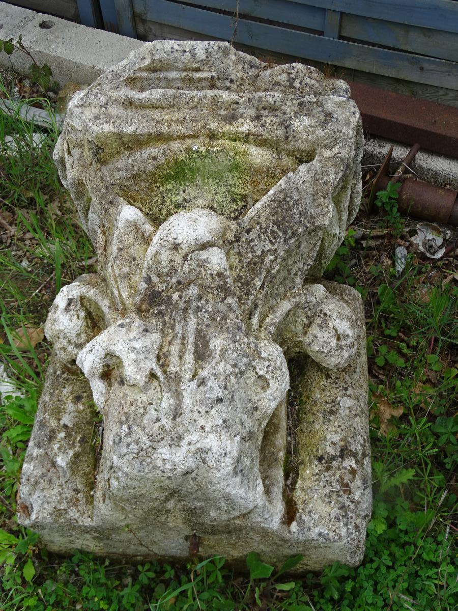 Set Of Four Carved Stone Capitals-photo-2