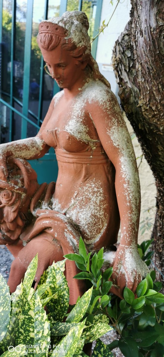 Decorative Garden Statue-photo-4