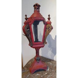 Rare paire de lanternes sur pied