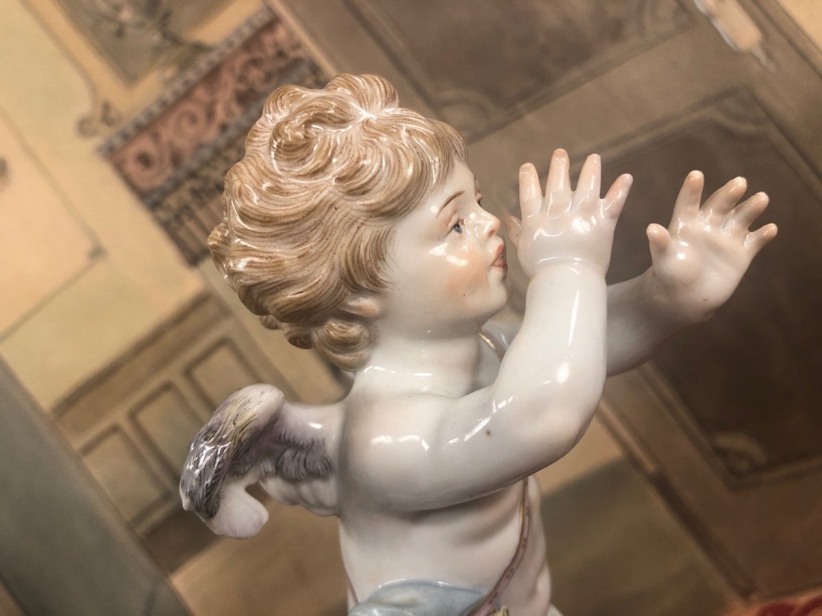 Superb Meissen Porcelain Subject Representing A Mocking Cupid-photo-2