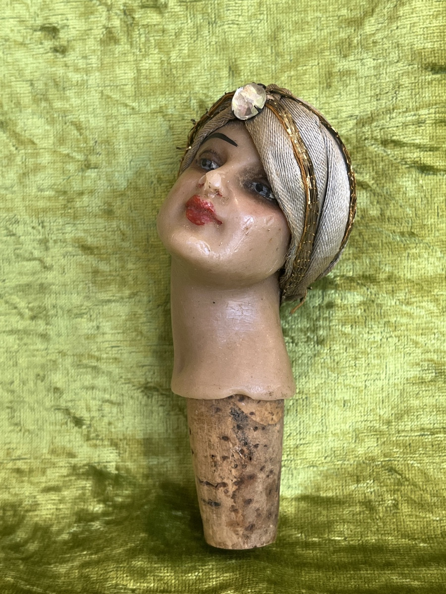 Rare Bouchon En Liège Orné d'Une Tête En Cire Représentant Le Danseur Nijinsky?