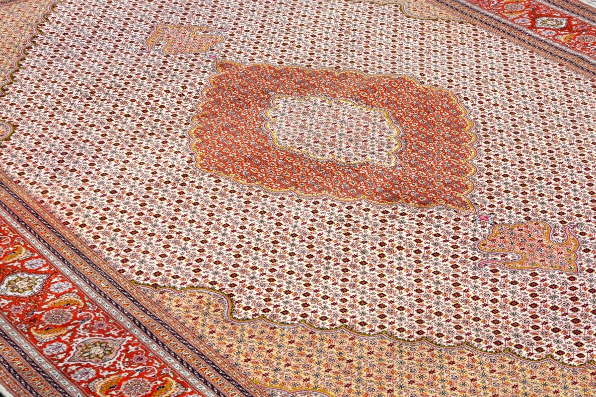 Tapis d'orient Tabriz Iran laine et Soie: 3.59 X 2.52 Mètres