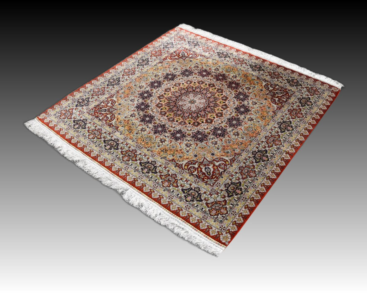 Egyptian Oriental Rug, Pure Silk: 2.00 X 2.00 Meters - Handmade - "galerie Sardje"-photo-3