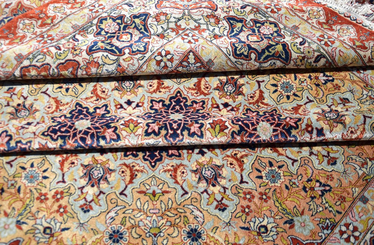 Egyptian Oriental Rug, Pure Silk: 2.00 X 2.00 Meters - Handmade - "galerie Sardje"-photo-4